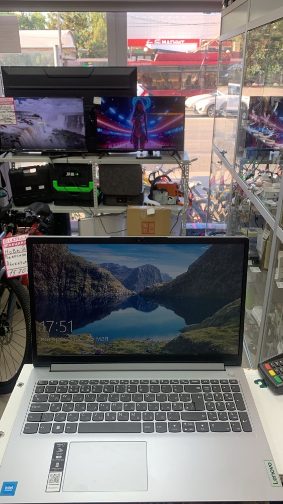 Ноутбук Lenovo ideaPad 1