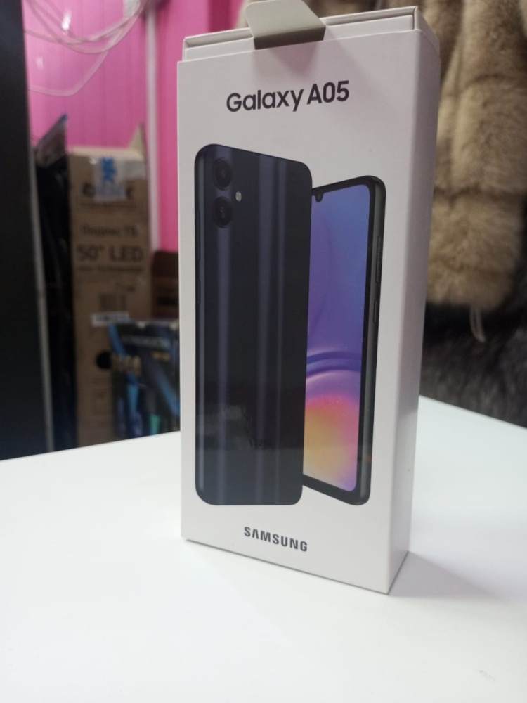 Смартфон Samsung A05 4\64