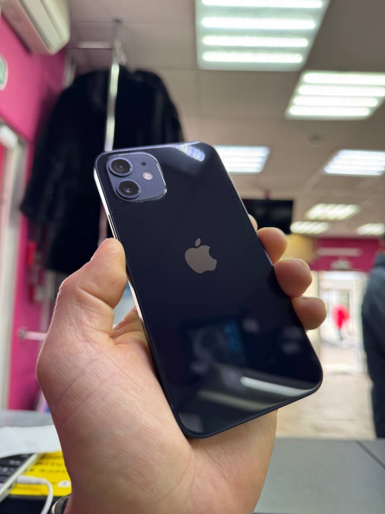 Смартфон iPhone 12 128 Gb