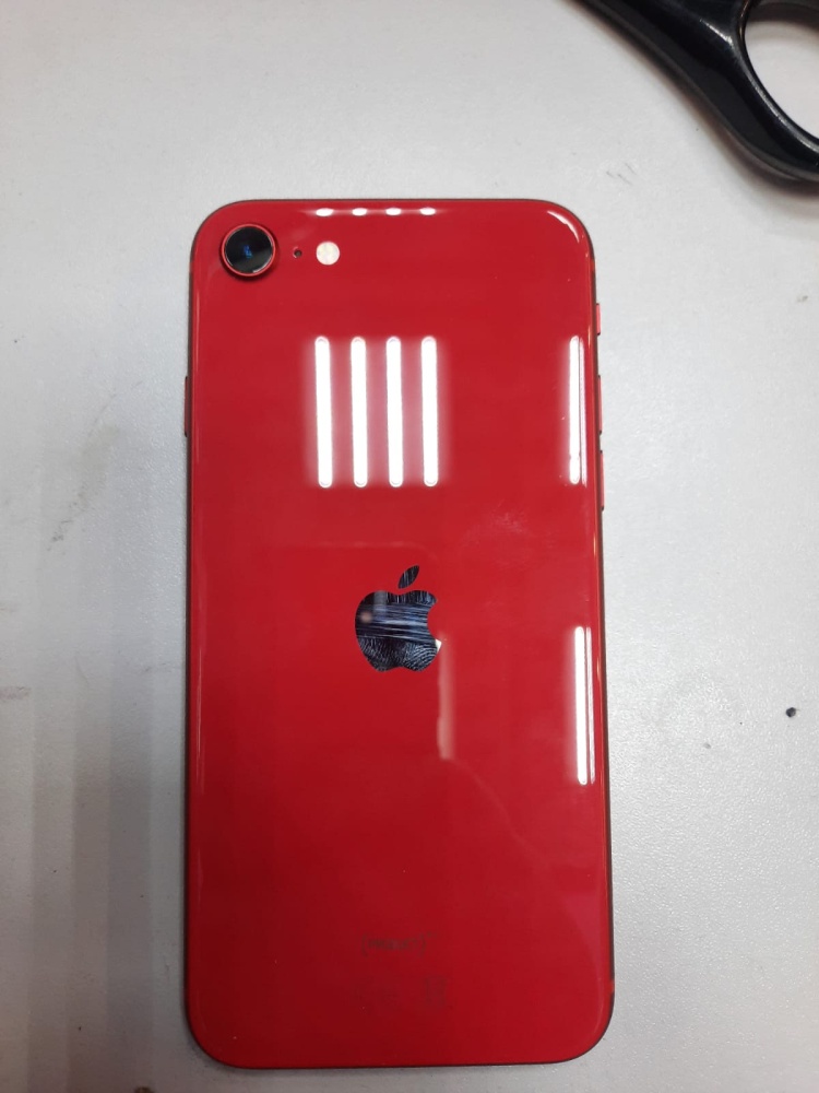 Смартфон iPhone SE 2020 64 gb