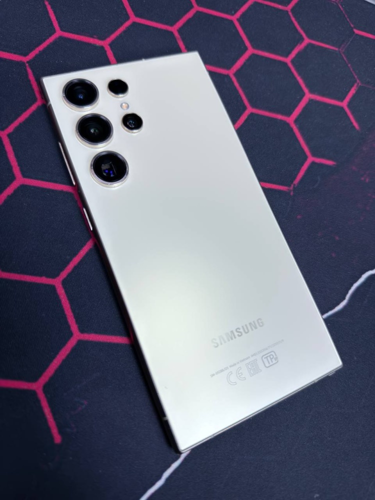 Смартфон Samsung S24 ultra 12/1ТБ