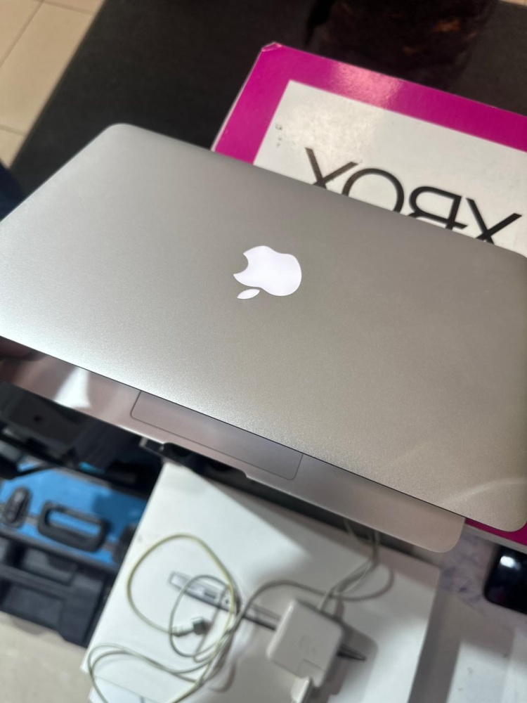 Ноутбук Macbook Air 11 (2015)