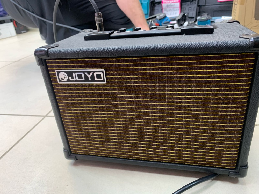Усилитель для гитары JOYO AC 20