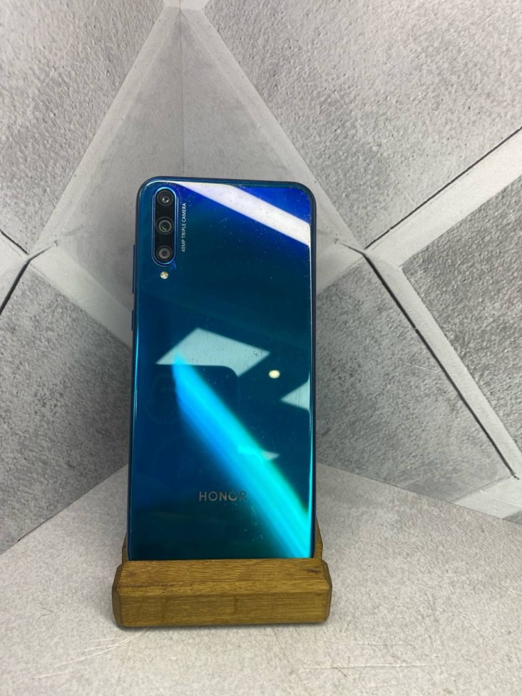 Смартфон Honor 30 i