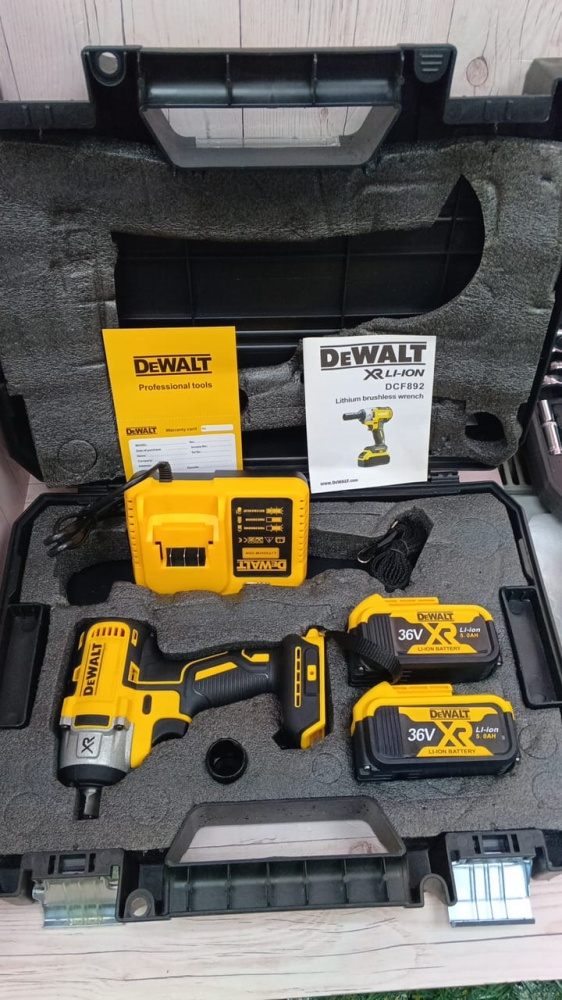 Гайковерт DEWALT DCF892 36V