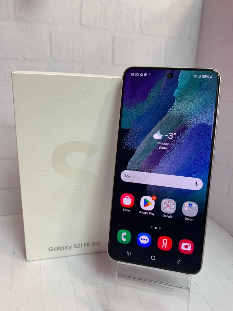 Смартфон Samsung S21 FE 6/128gb