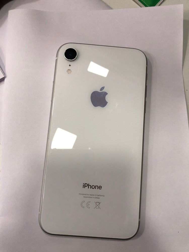 Смартфон iPhone XR 64 Gb