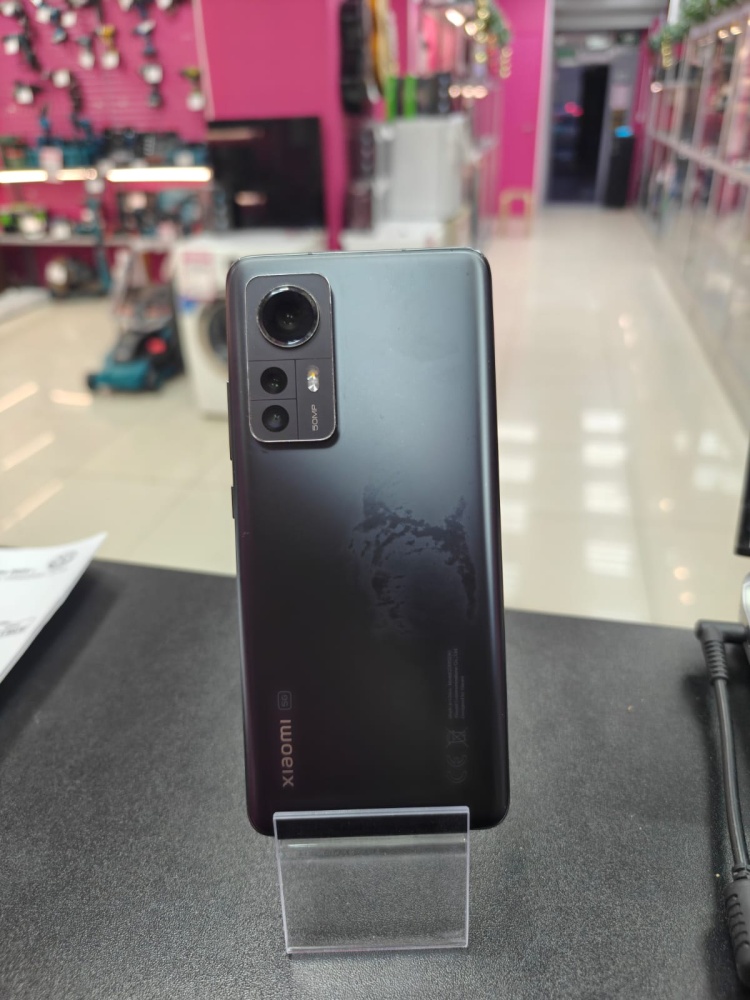 Смартфон Xiaomi 12 8/128