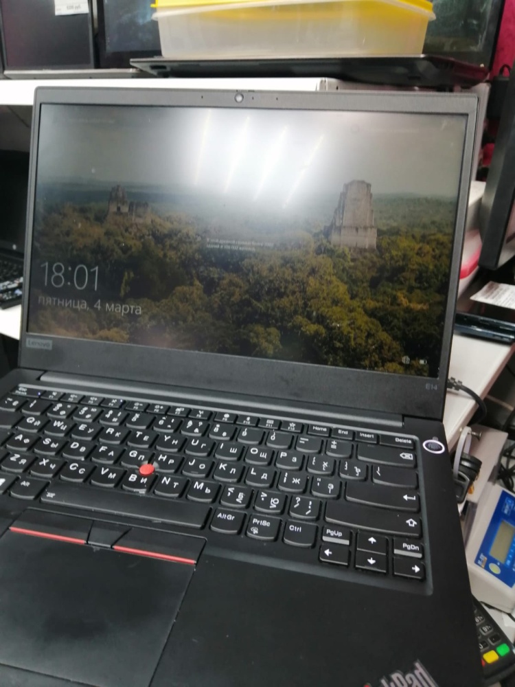 Ноутбук Lenovo  ThinkPad E 14  core i5/ 8/256