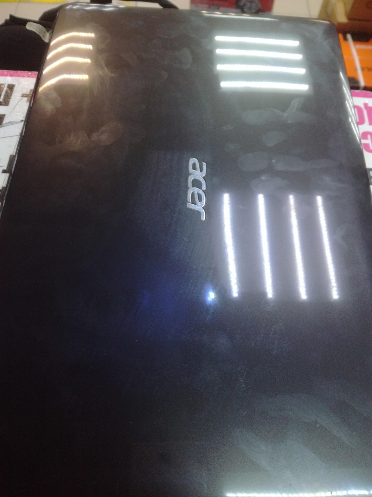 Ноутбук Acer E1-571G