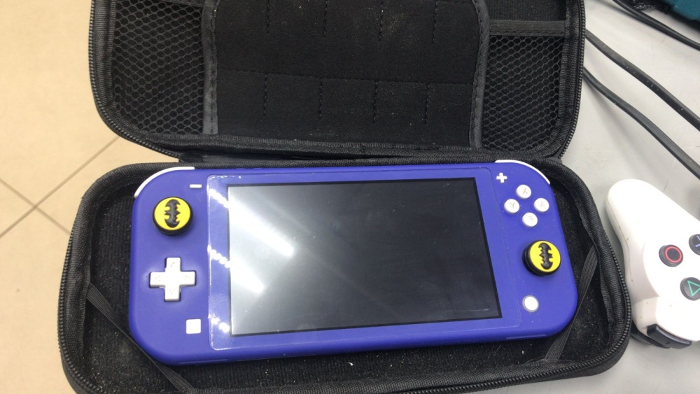 Игровая приставка Nintendo Switch lite