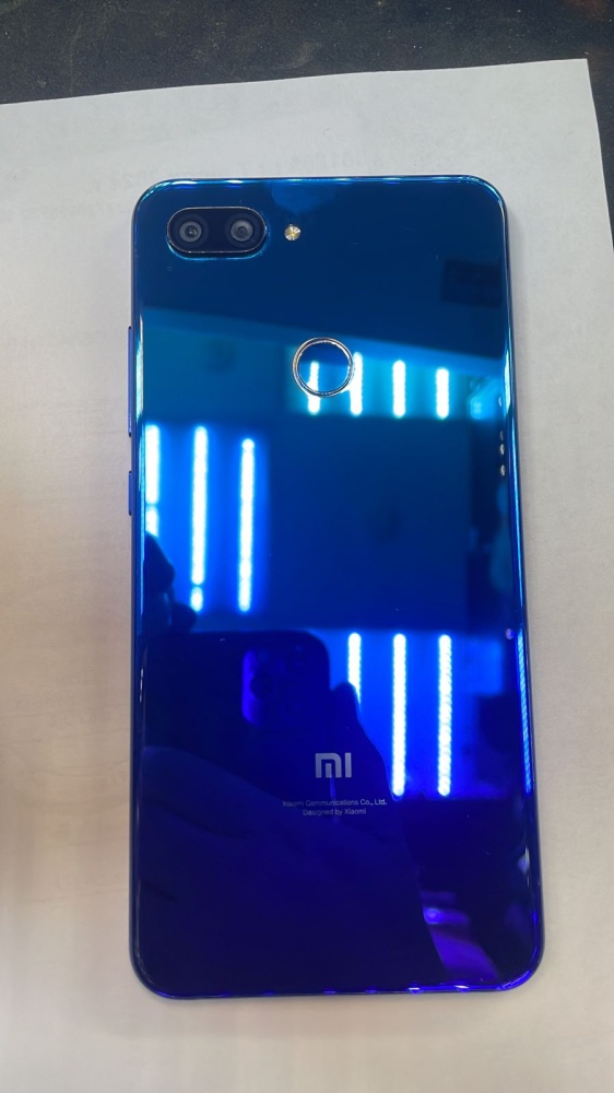 Смартфон Xiaomi MI 8 Lite 4/64