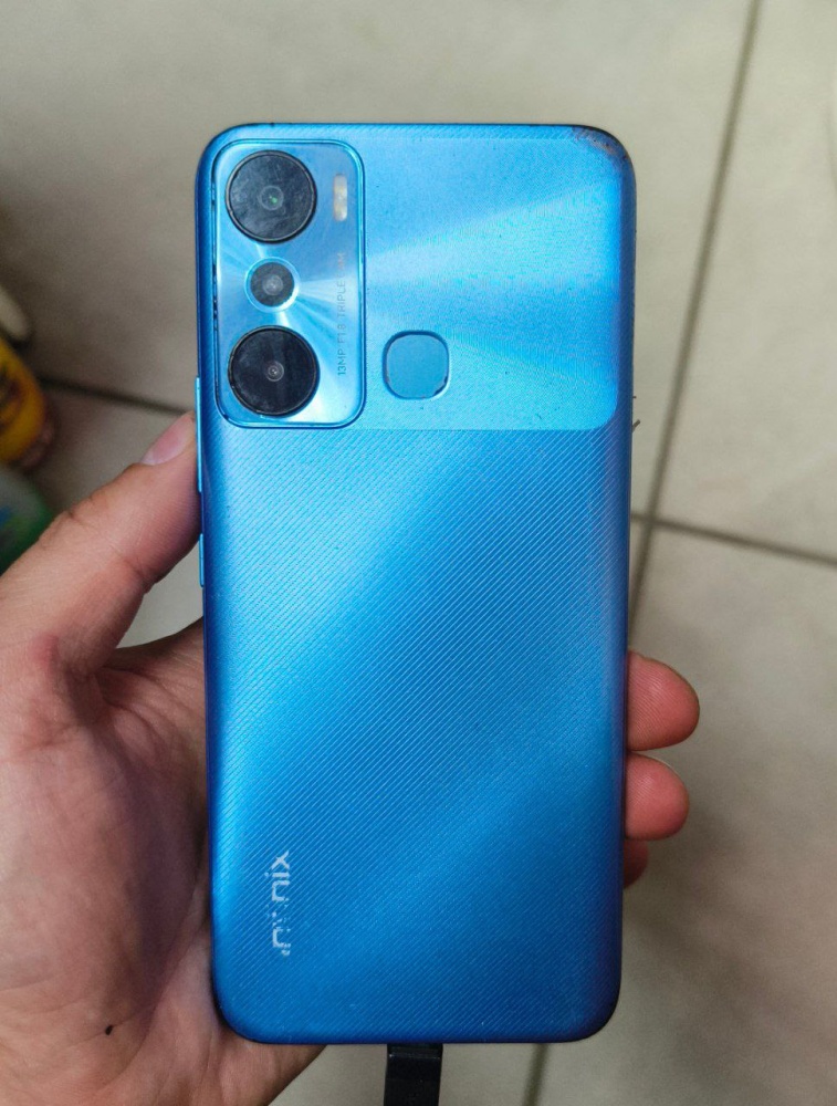 Мобильный телефон Infinix Hot 20i 4\128