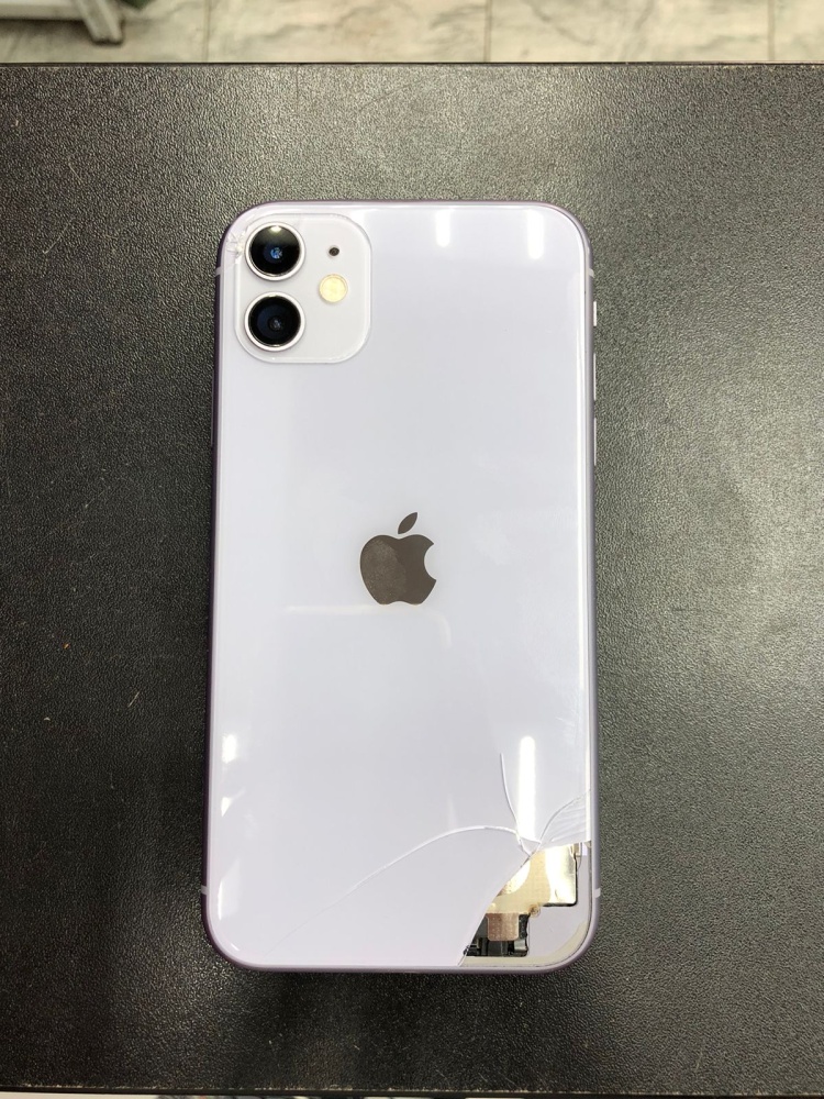 Смартфон iPhone 11 64Gb