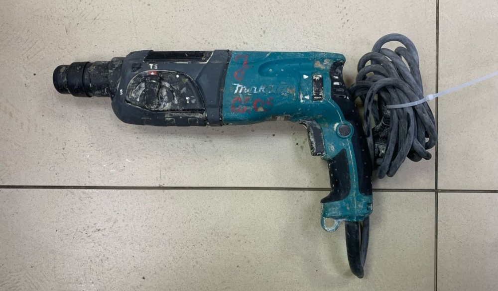 Перфоратор Makita HR2470