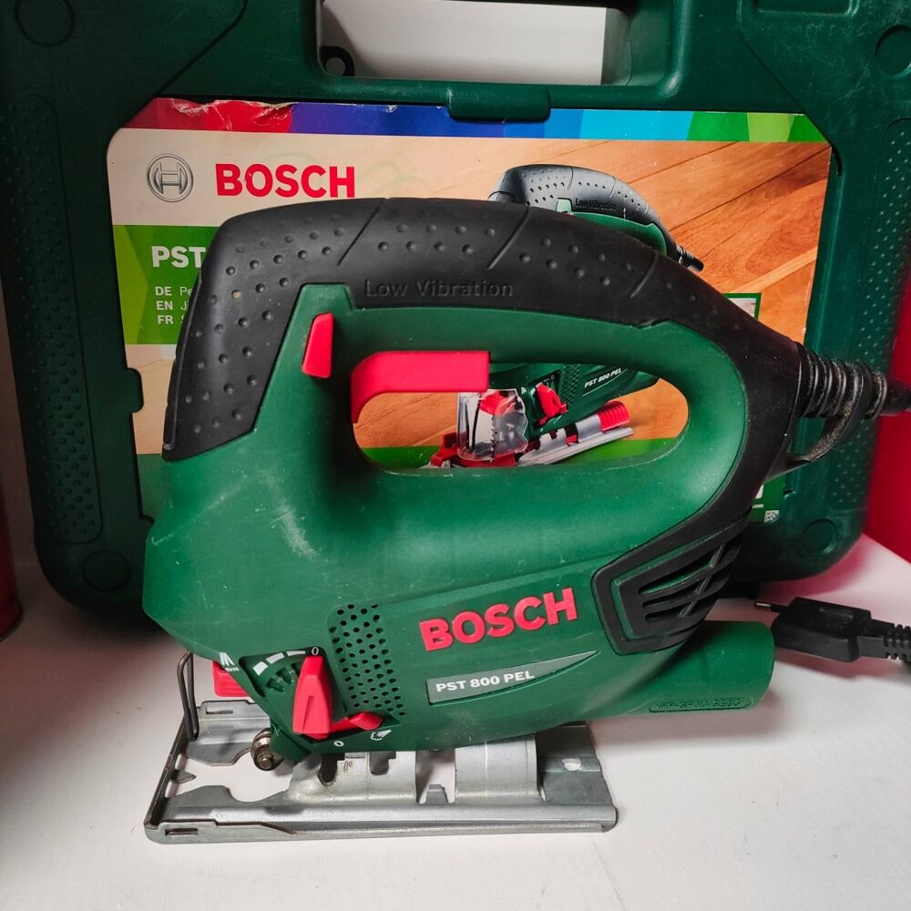 Лобзик Bosch PST800 Pel