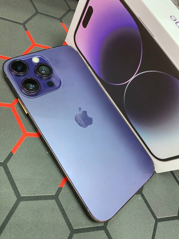 Смартфон iPhone XR 128 Gb в корпусе 14 Pro