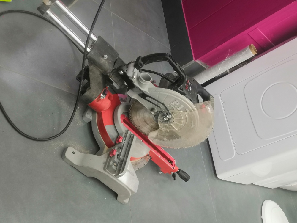 Торцовочная пила pit pcm255-c2