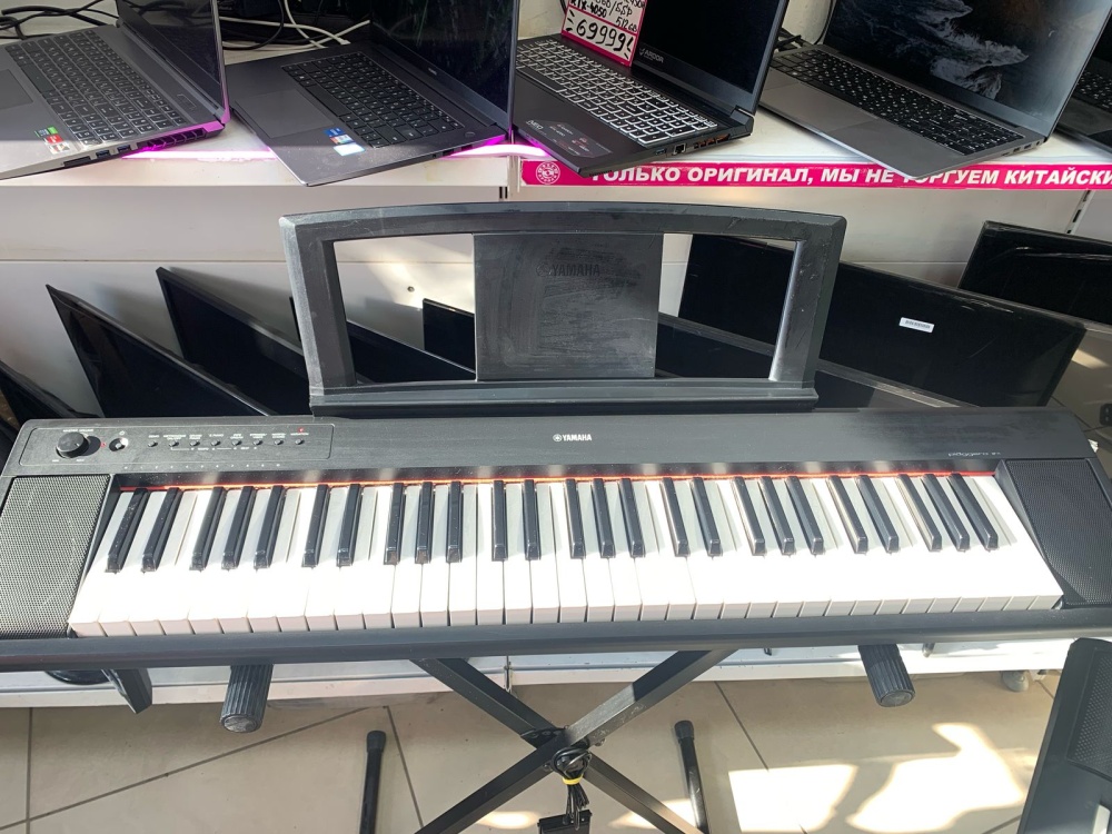 Пианино YAMAHA PIAGGERO NP-11