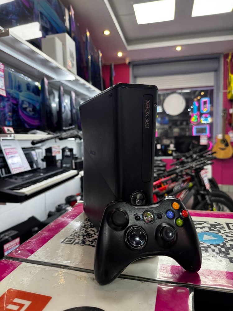 Игровая приставка XBOX 360 slim 500gb прошитая Aurora