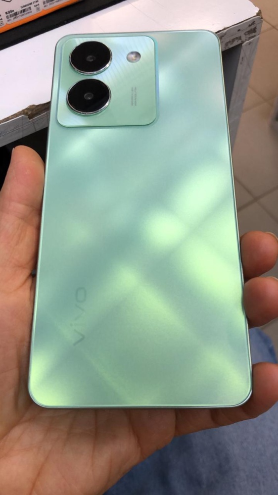Смартфон Vivo Y27S