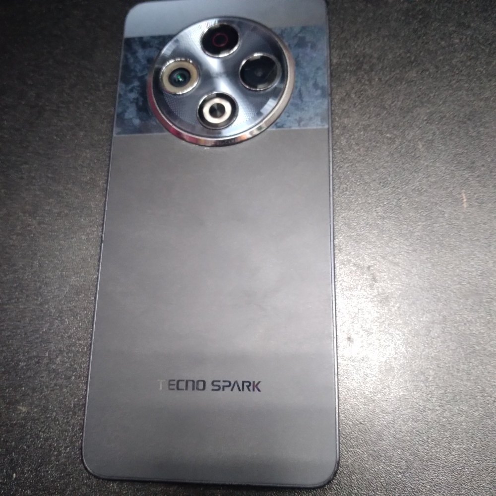 Мобильный телефон Tecno spark 30 8/256