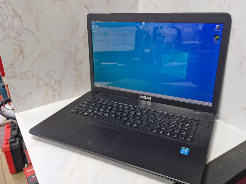 Ноутбук ASUS X751l