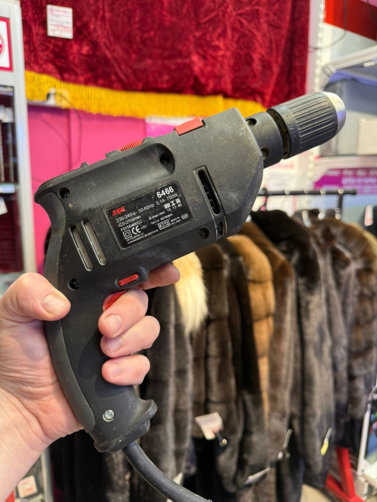 Дрель Skil 6466 700W