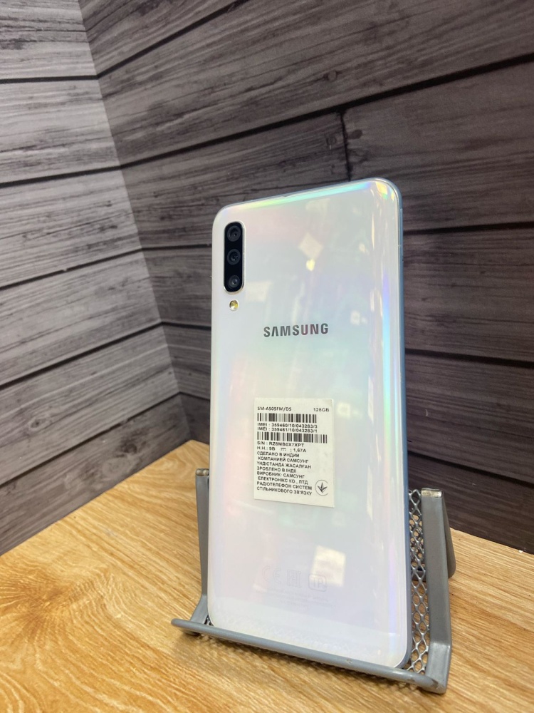 Смартфон Samsung A50  6/128