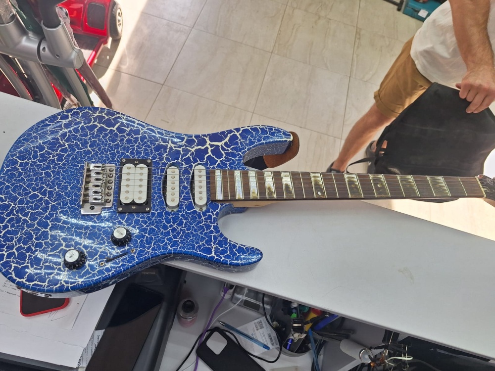 Электрогитара Ashtone