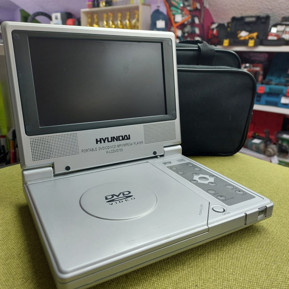 DVD-плеер HYUNDAI H-LCDVD705