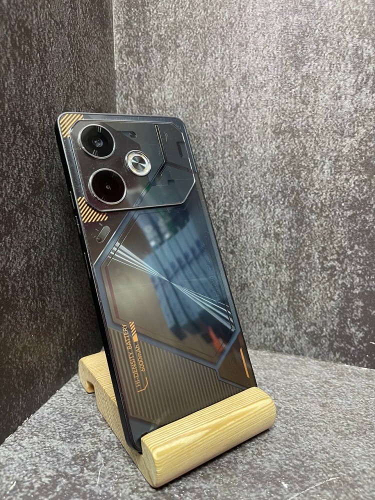 Мобильный телефон Tecno Pova 6 8/256