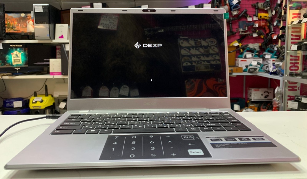 Ноутбук Dexp Aquilon
