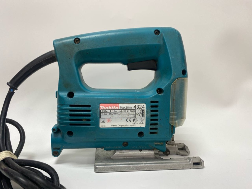 Лобзик Makita 4324