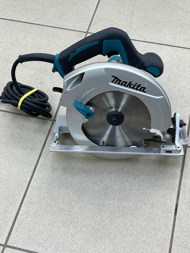 Циркулярная пила Makita HS7600
