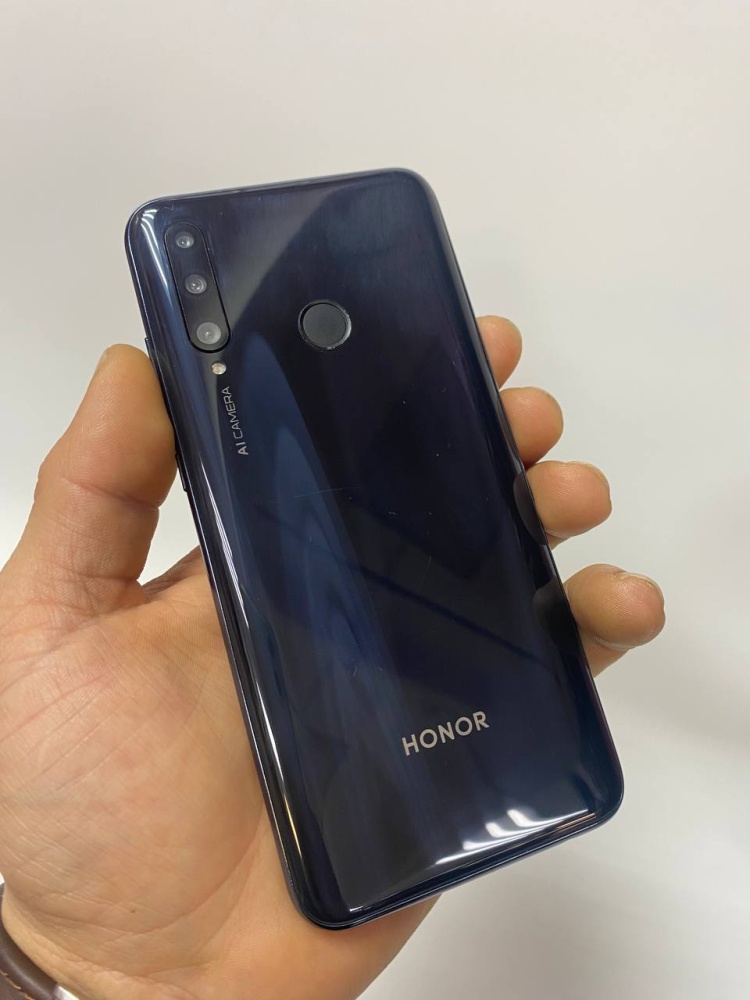 Смартфон Honor 20i 64Gb