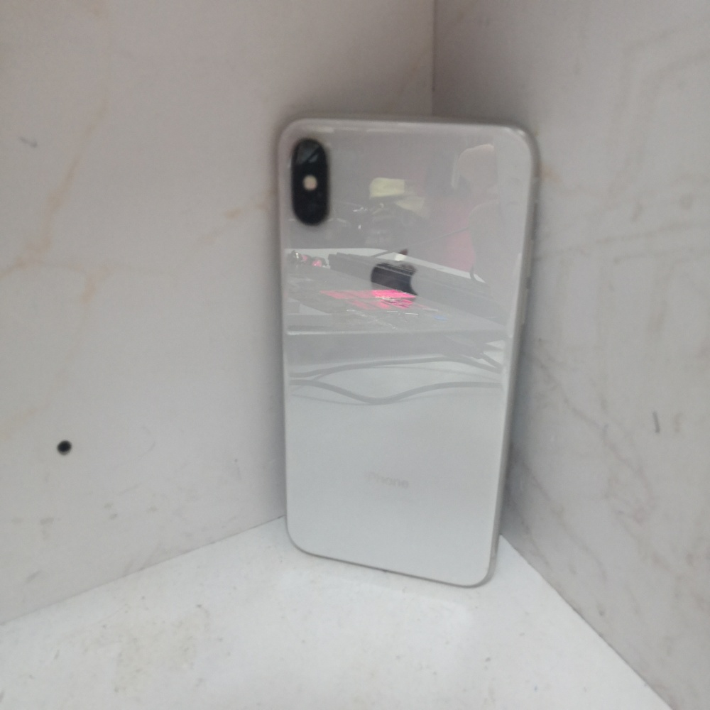 Смартфон iPhone X 256Gb