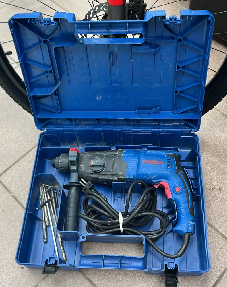 Перфоратор TRIGER 30mm\900W