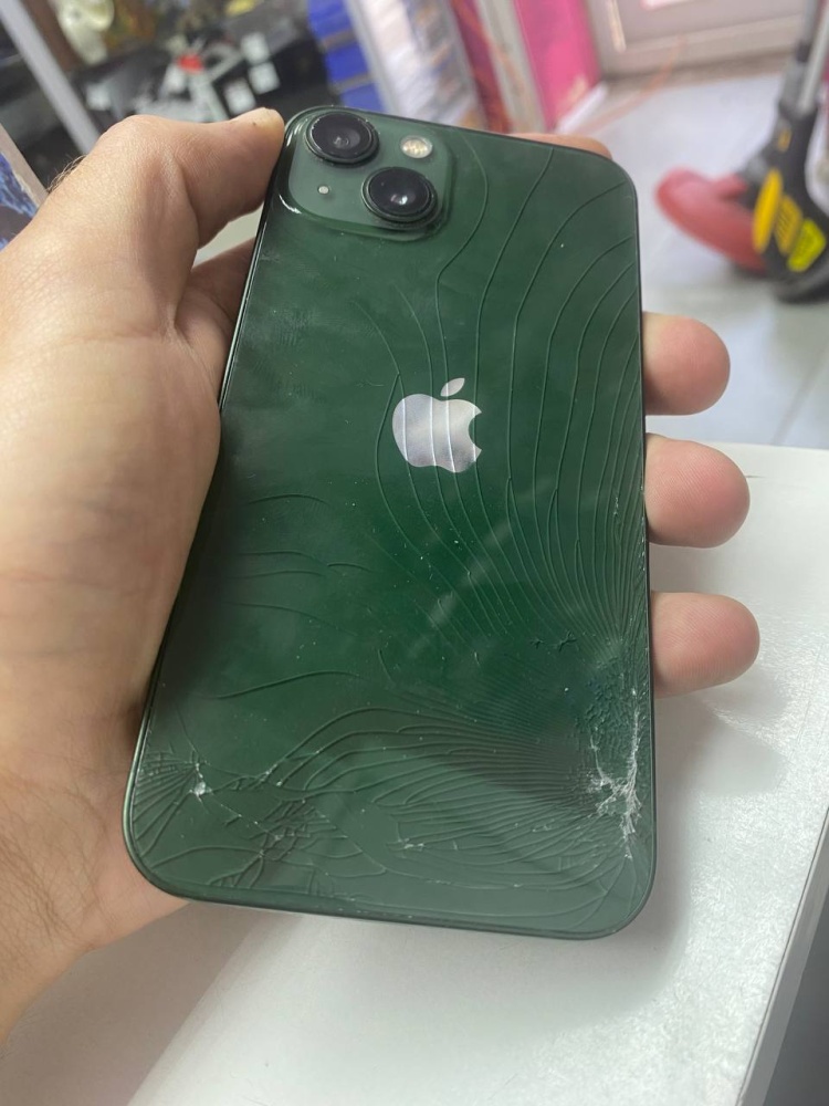Смартфон iPhone 13 128 Gb