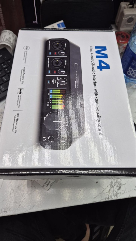 Звуковая карта motu m4