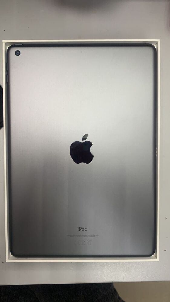 Планшет Apple iPad Air 9 поколения A2602