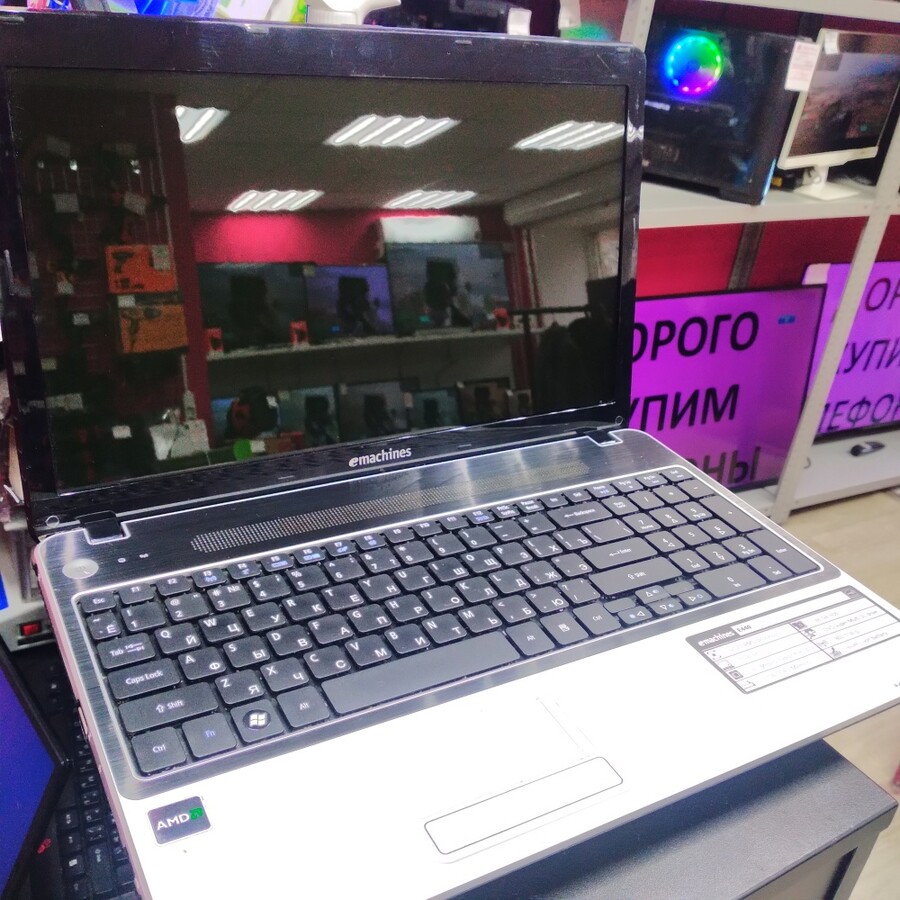 Ноутбук emachines
