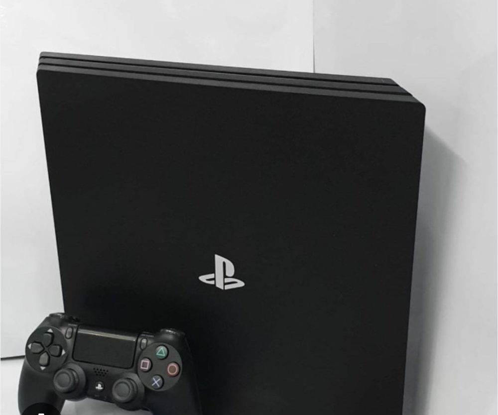 Игровая приставка Sony PlayStation 4 PRO