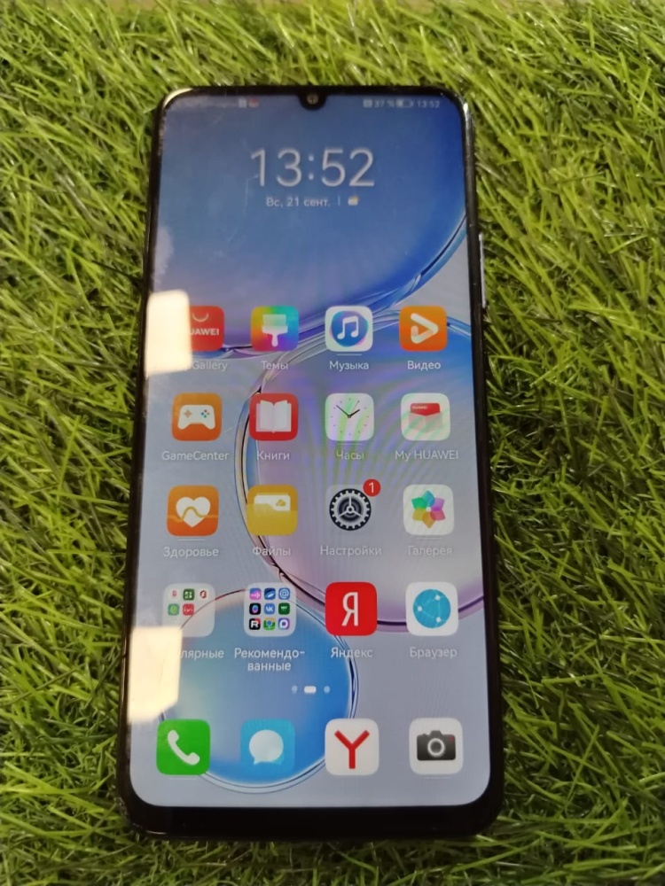 Смартфон Huawei Nova Y70 4/128