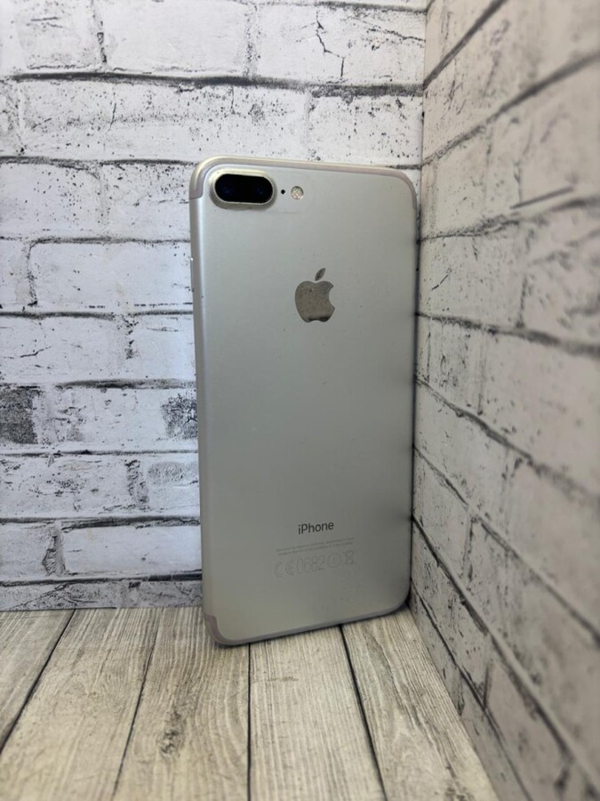 Смартфон iPhone 7+ 32Gb