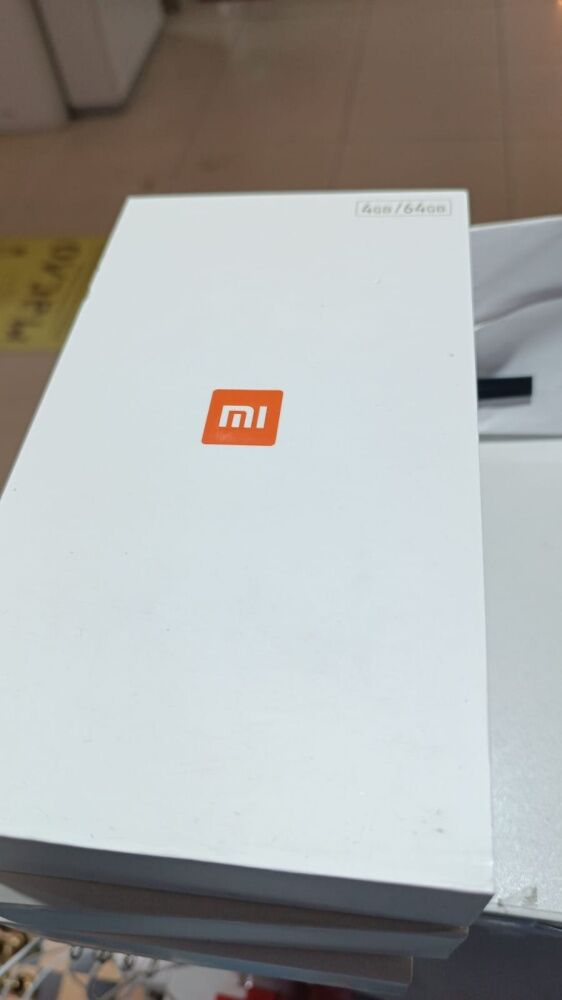 Смартфон Xiaomi mi max 2 4/64