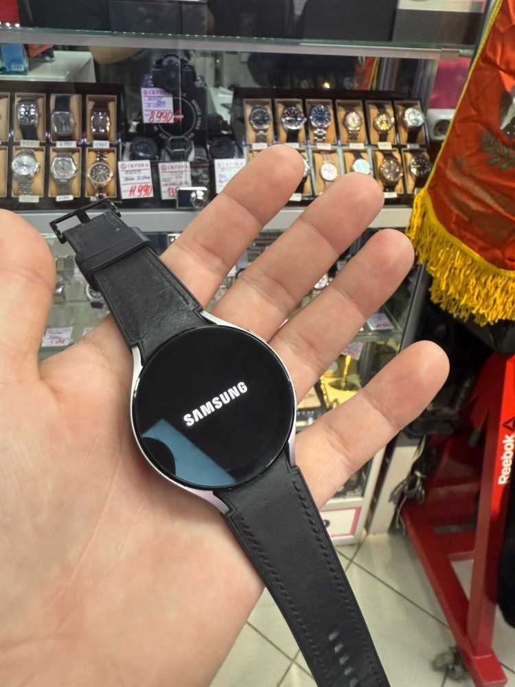 Часы Galaxy watch 4