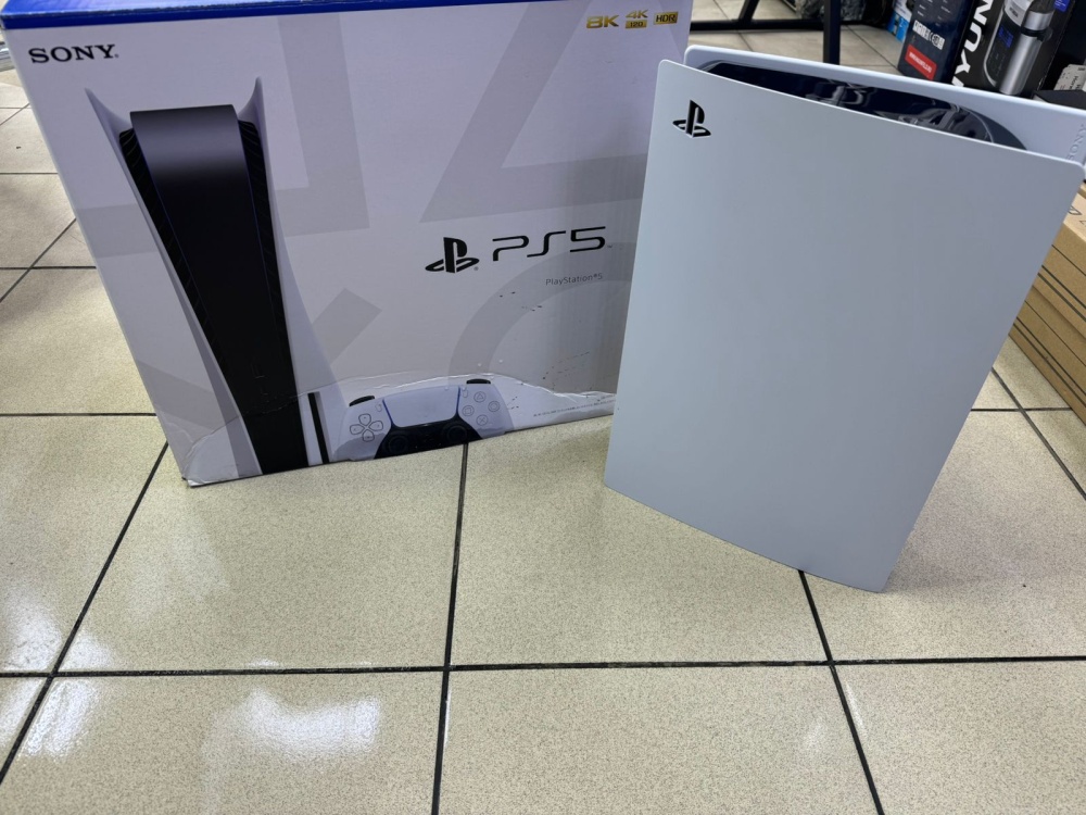 Игровая приставка Sony PlayStation 5 с дисководом