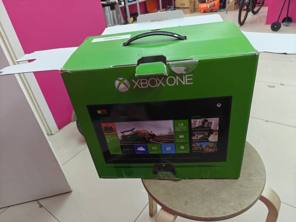 Игровая приставка XBOX ONE