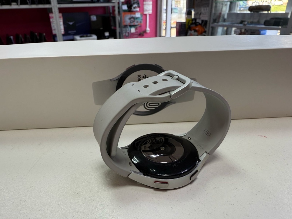 Смарт-часы Galaxy Watchj 4 44mm